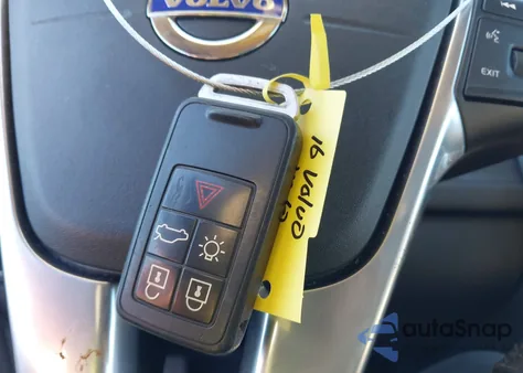 2016 Volvo Xc60 T6 Drive-E Platinum from USA, damaged, VIN YV449MRM8G2879408